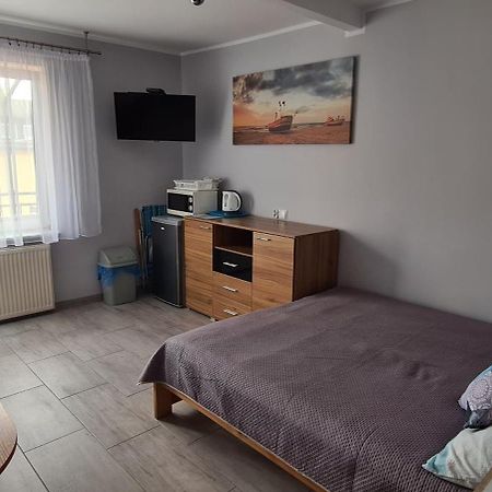 Moris 2 Pokoje Goscinne Łeba Exterior foto