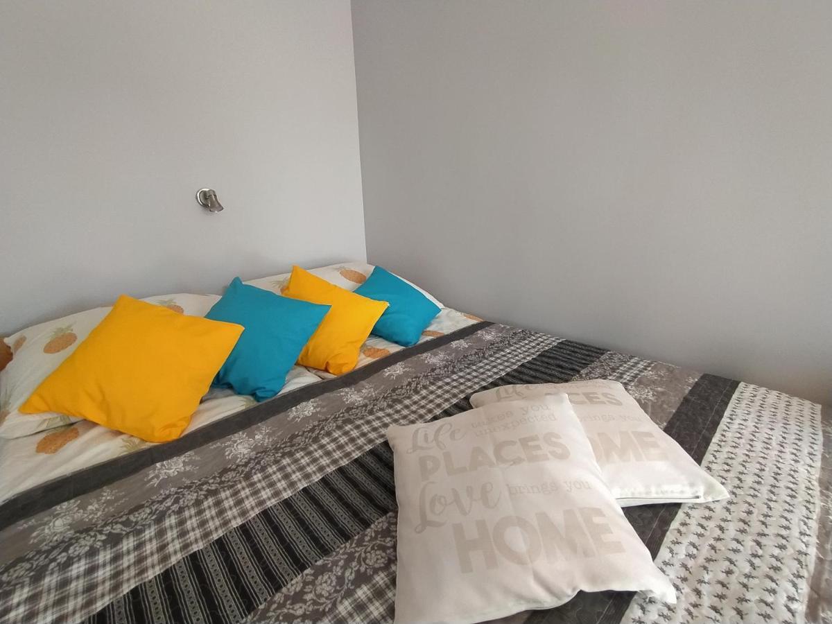 Moris 2 Pokoje Goscinne Łeba Exterior foto